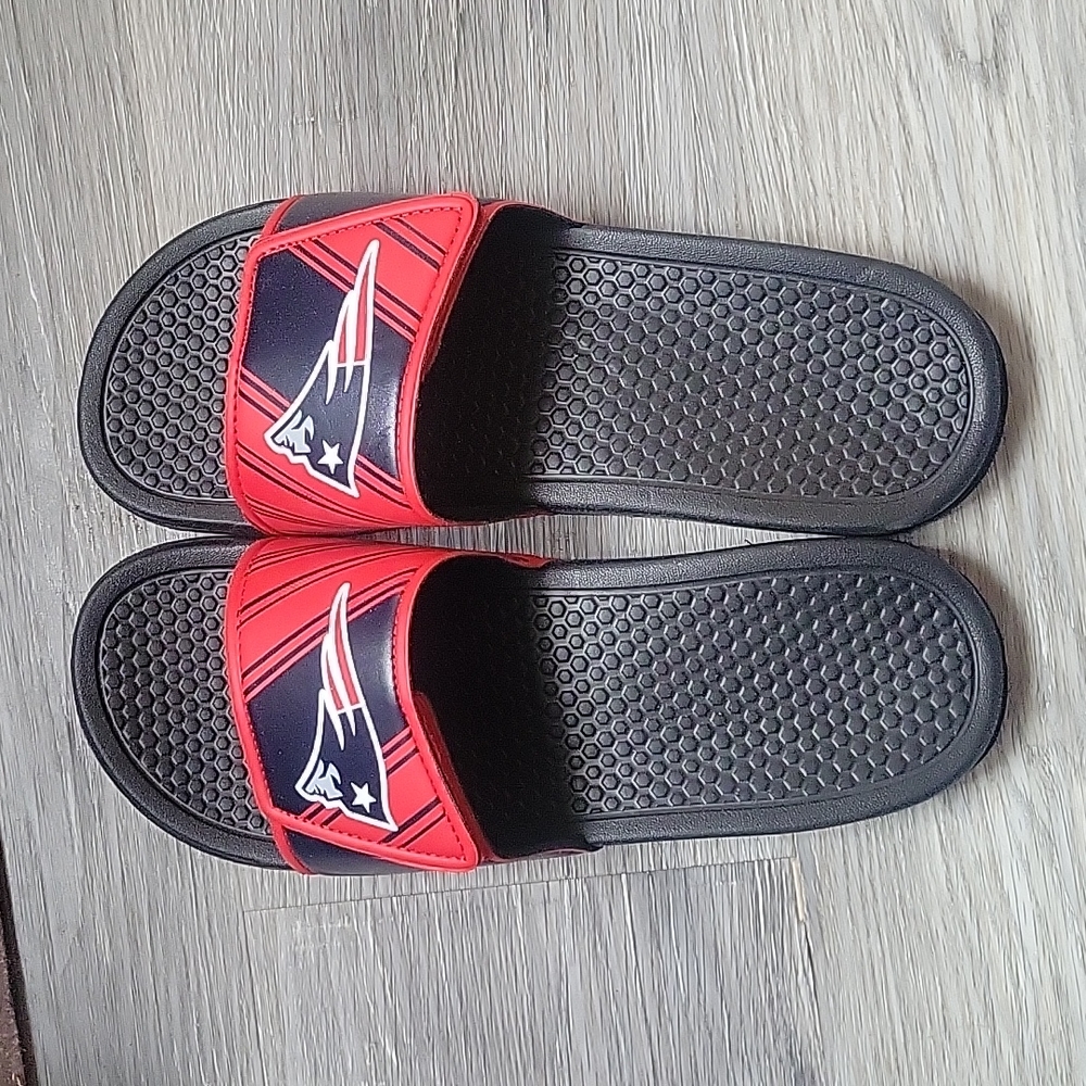 Men'sPatriots slide sandals size 9/10